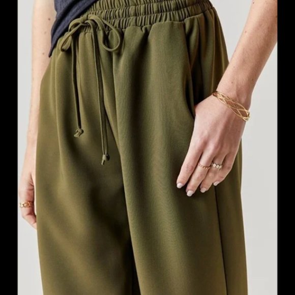 High Waist Wide Leg Pants - Olive Green - Picture 3 of 4